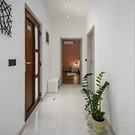 Desapemani With Heated Pool Villa *