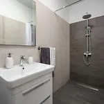 Desapemani With Heated Pool Villa *