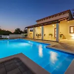 Desapemani With Heated Pool Villa Žminj