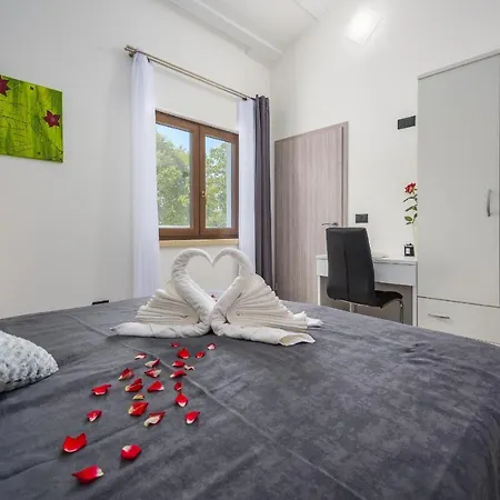 Villa Desapemani With Heated Pool *